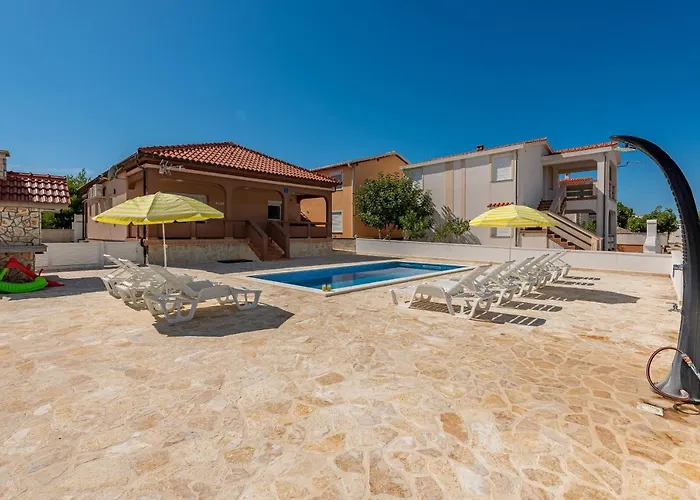 Kiara & Lukas Apartment *