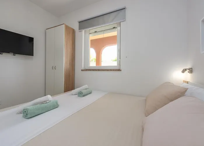 Kiara & Lukas Apartment Vir