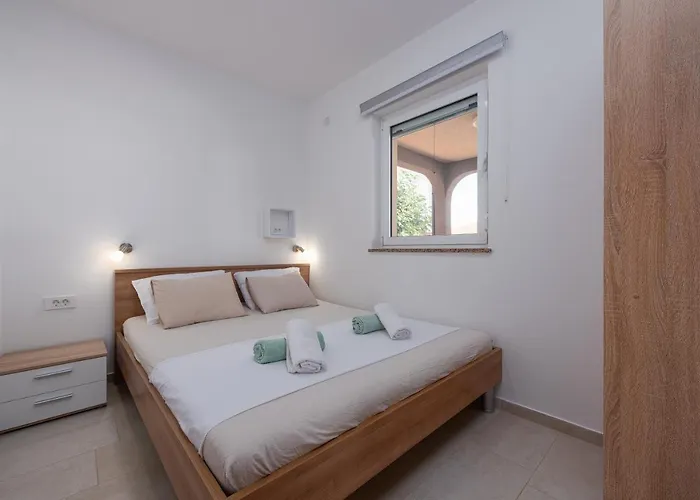 Kiara & Lukas Apartment Vir