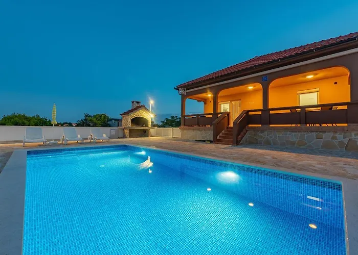 Apartman Kiara & Lukas Vir