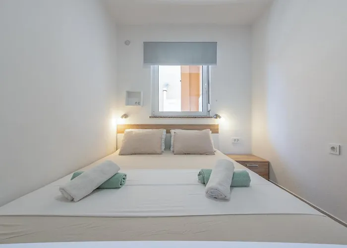 Kiara & Lukas Apartment